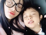 李小璐素颜带娃逛超市近况曝光旧照对比人设崩塌后生活现状引热议！